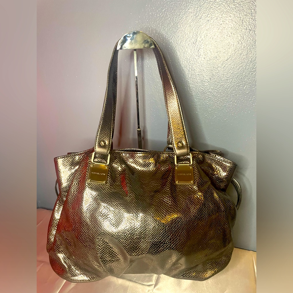 Authentic Michael Kors Purse 055